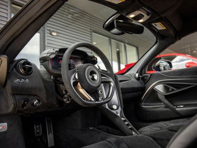 2024 McLaren 750S Base