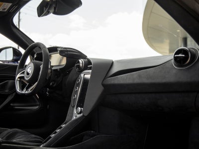 2024 McLaren 750S Base