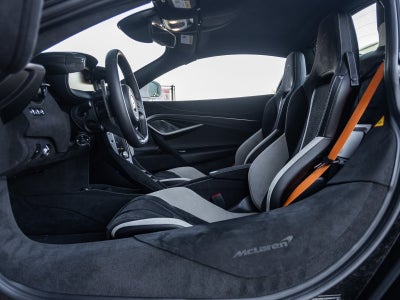 2026 McLaren 750S Base