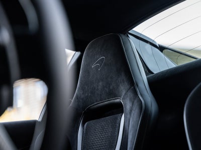 2026 McLaren 750S Base