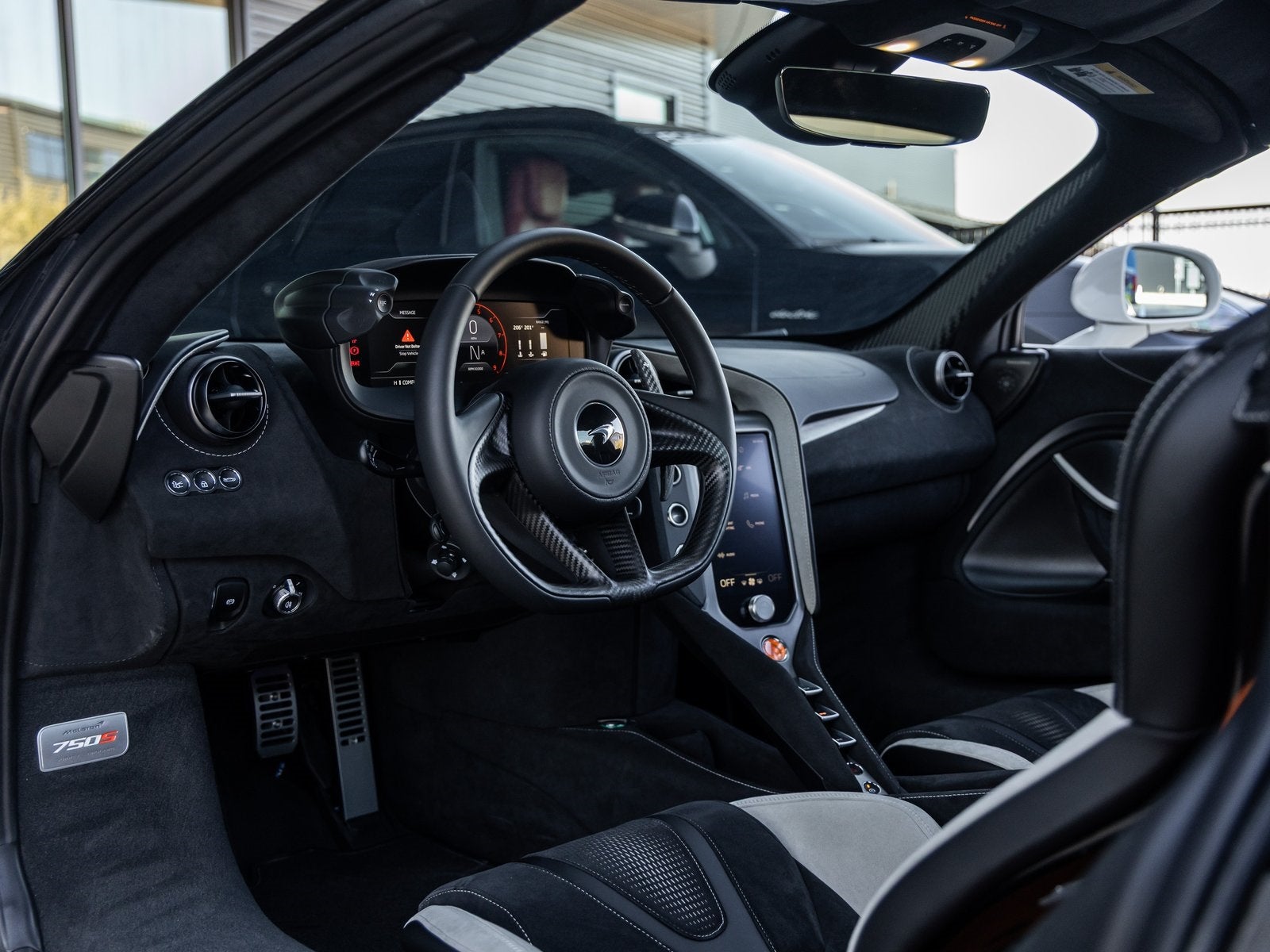 2026 McLaren 750S Base