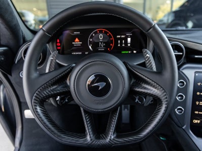 2026 McLaren 750S Base