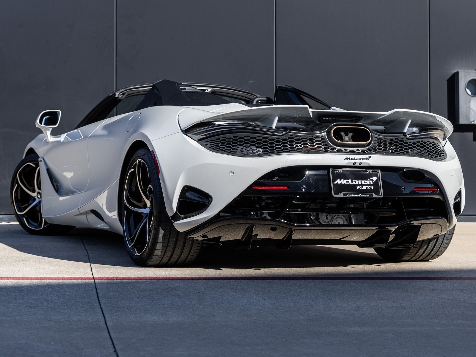 2026 McLaren 750S Base