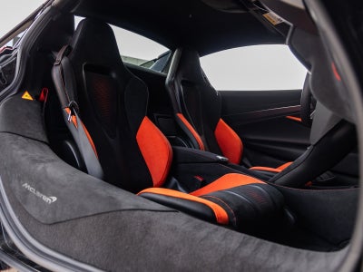 2026 McLaren 750S Base