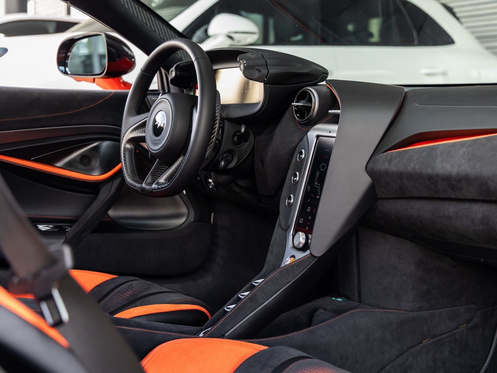 2026 McLaren 750S Base