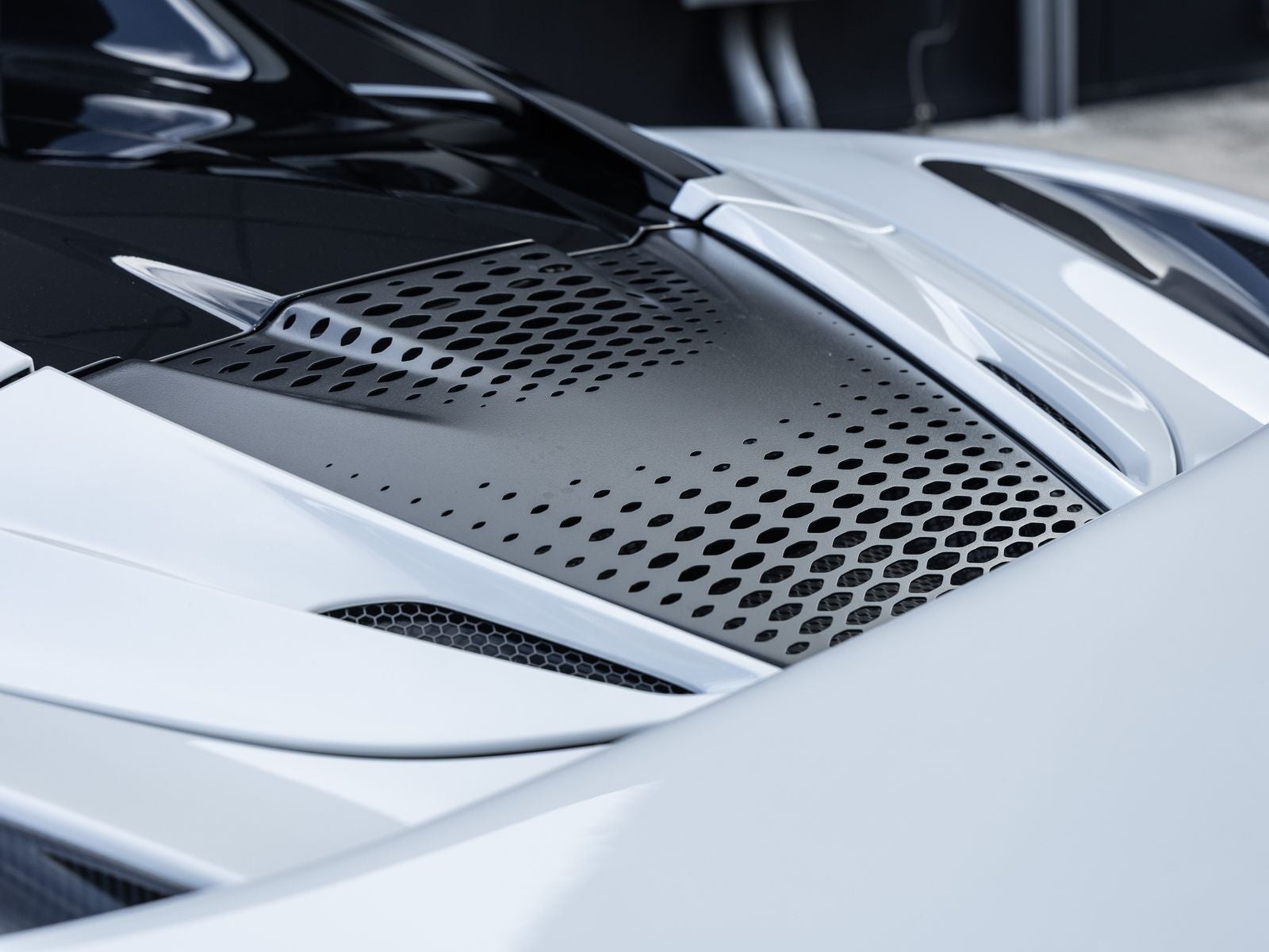 2027 McLaren 750S Base