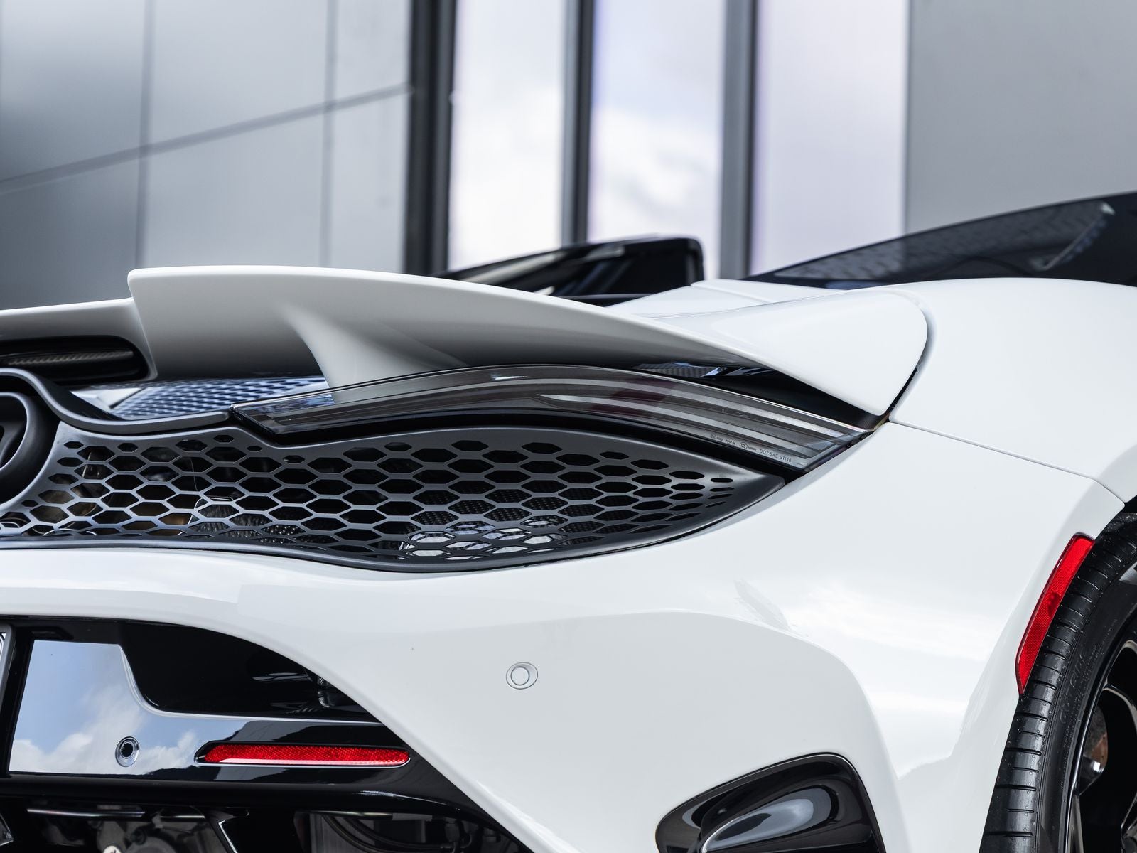 2027 McLaren 750S Base