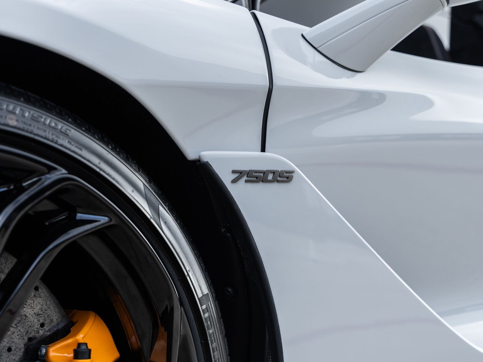 2027 McLaren 750S Base