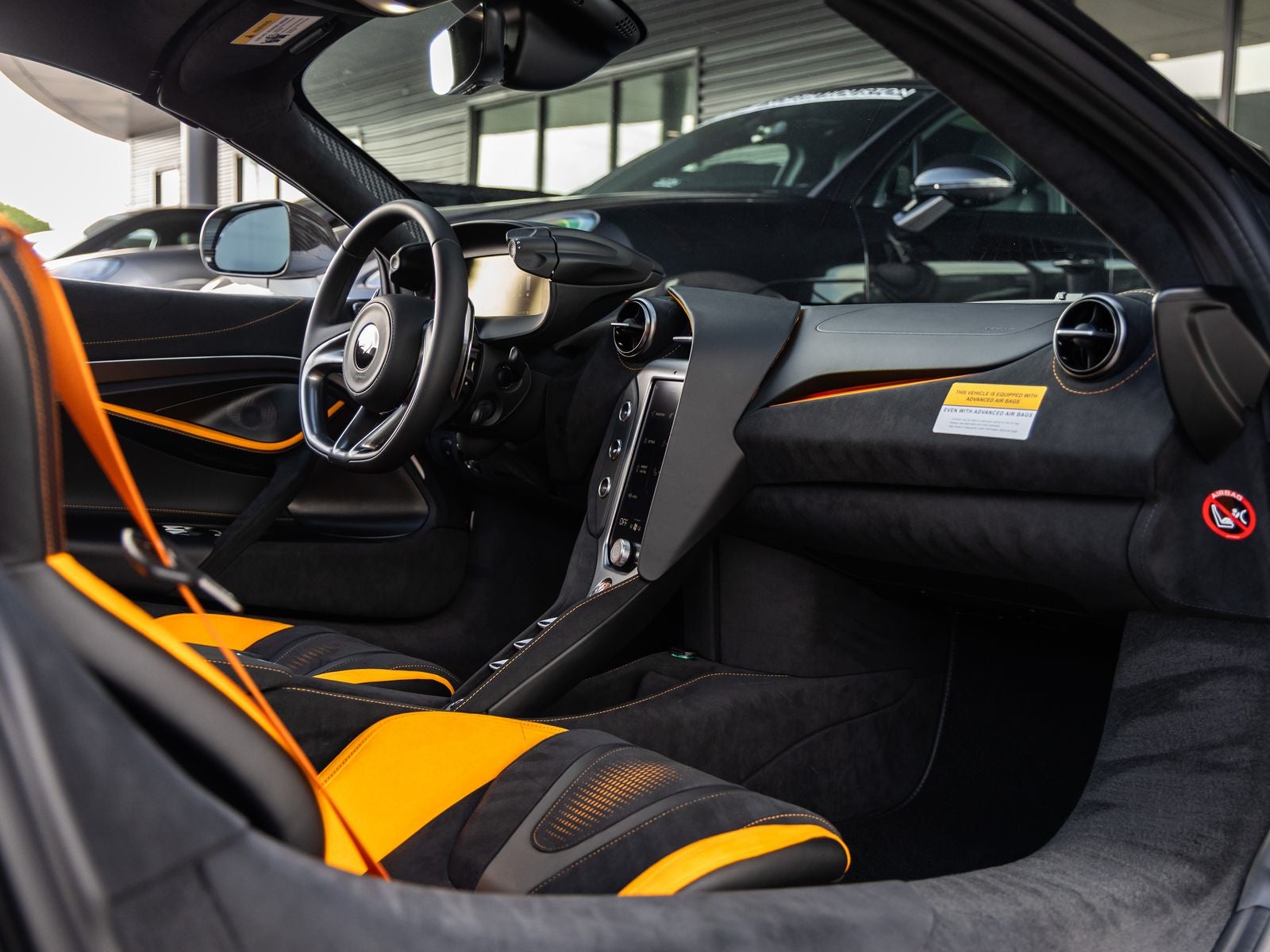 2027 McLaren 750S Base