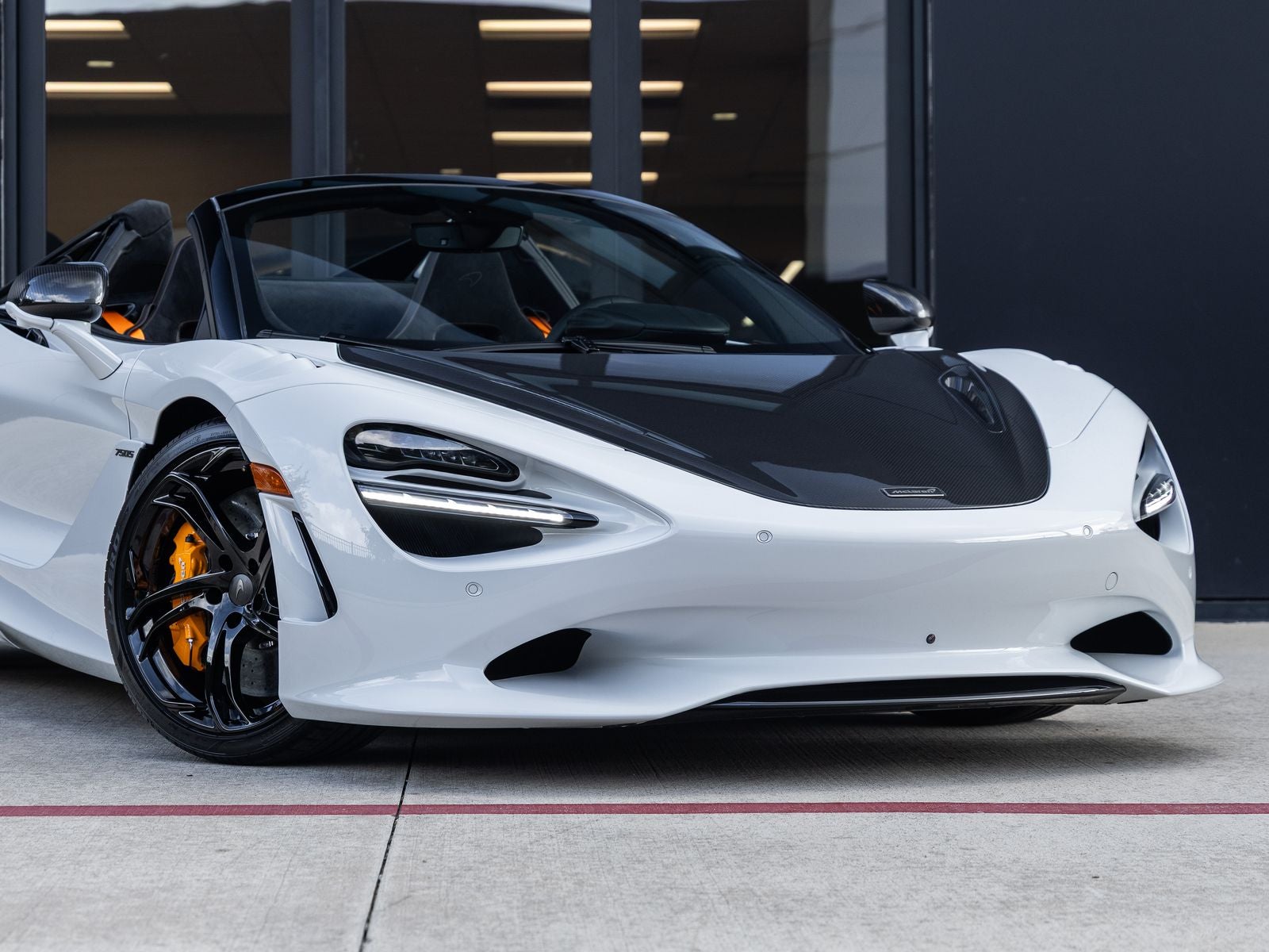 2027 McLaren 750S Base