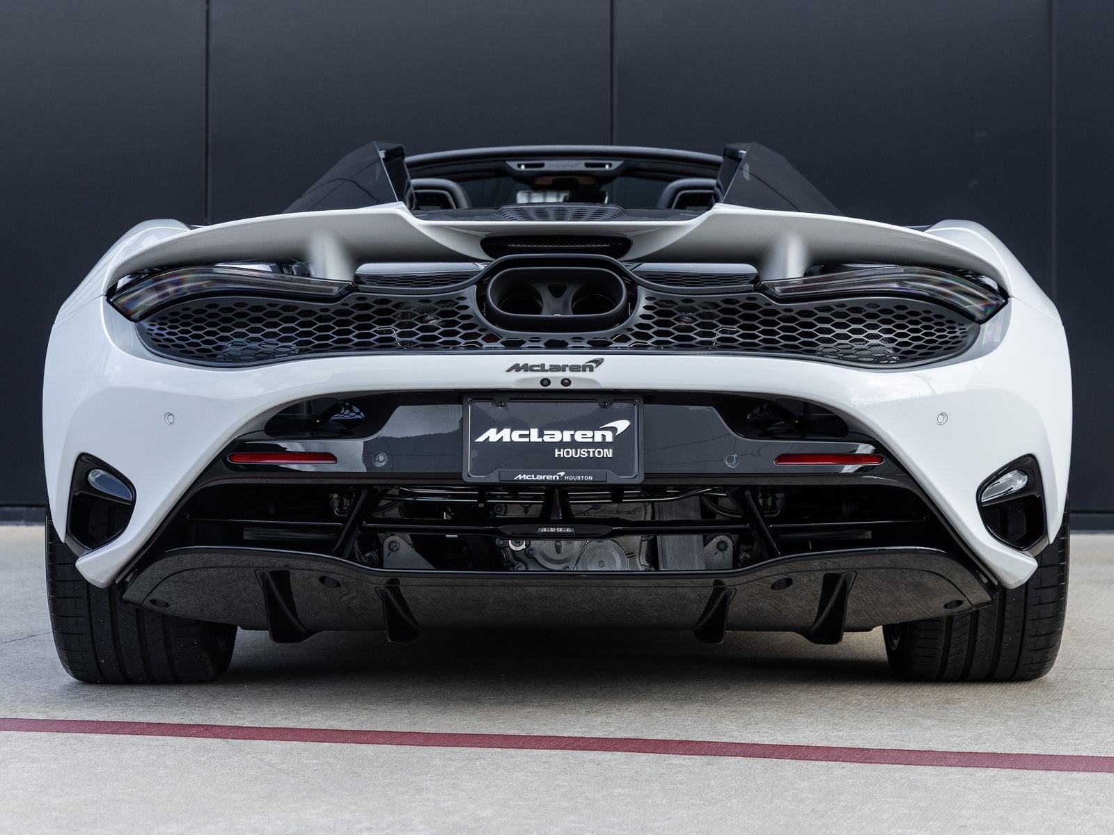 2027 McLaren 750S Base