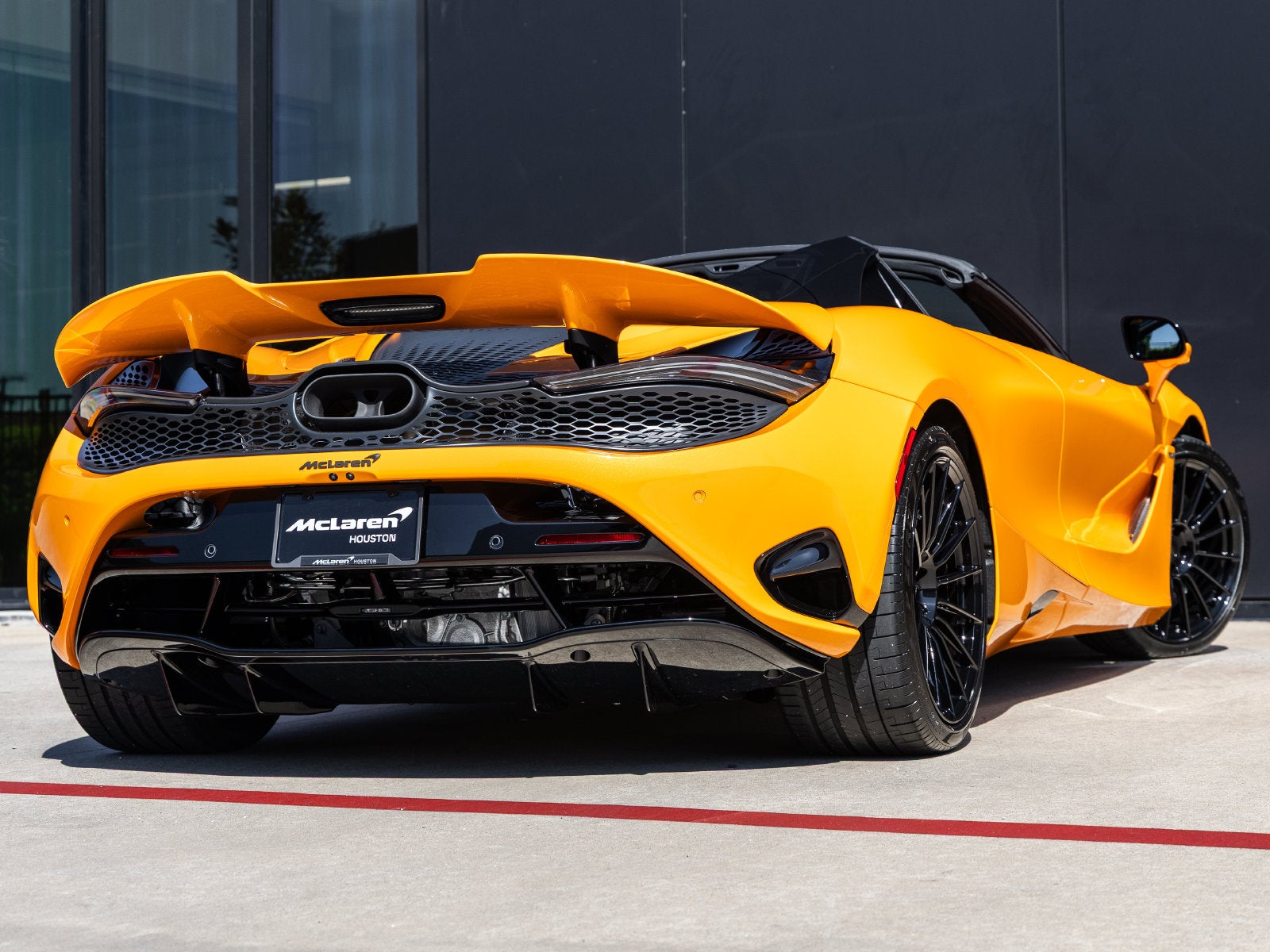 2027 McLaren 750S Base