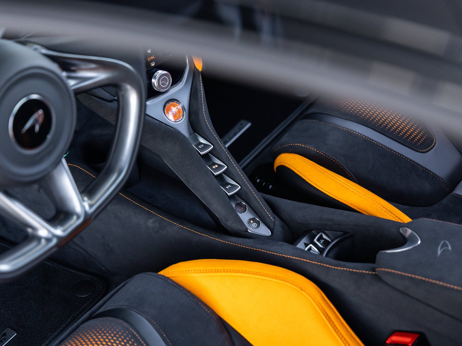 2027 McLaren 750S Base