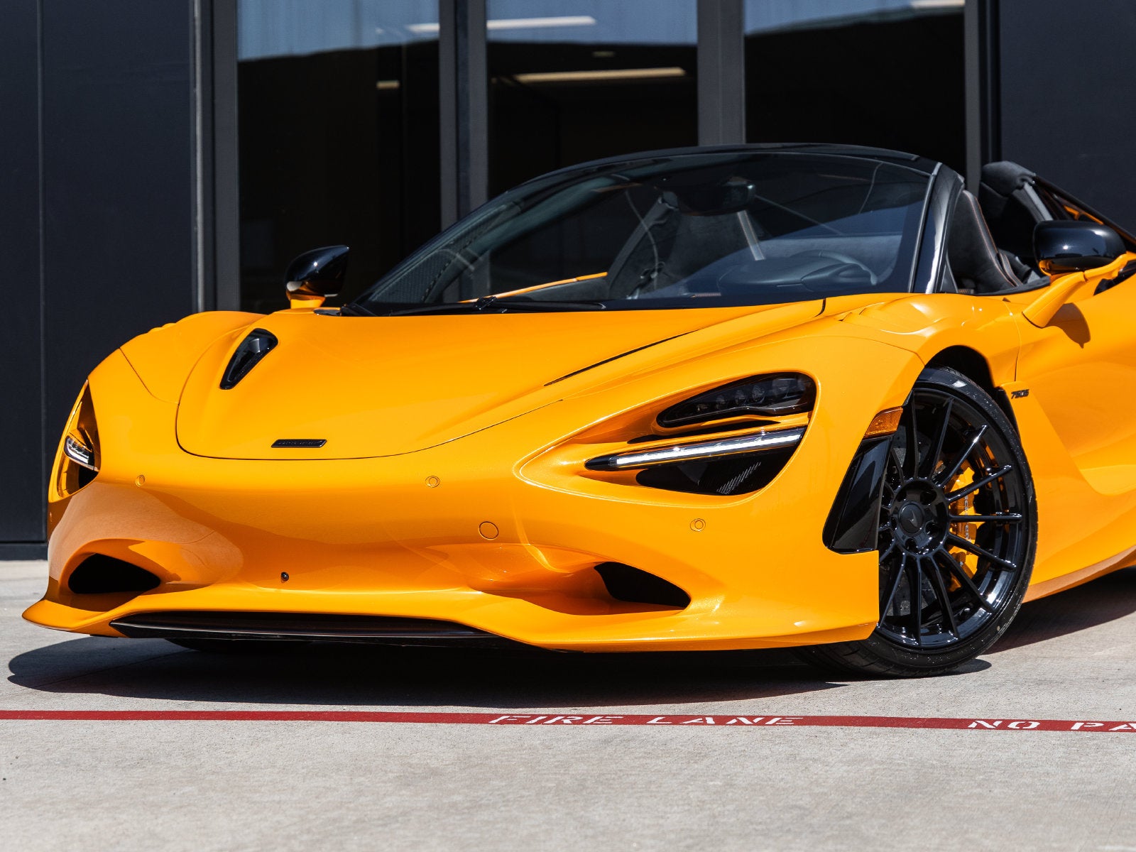 2027 McLaren 750S Base