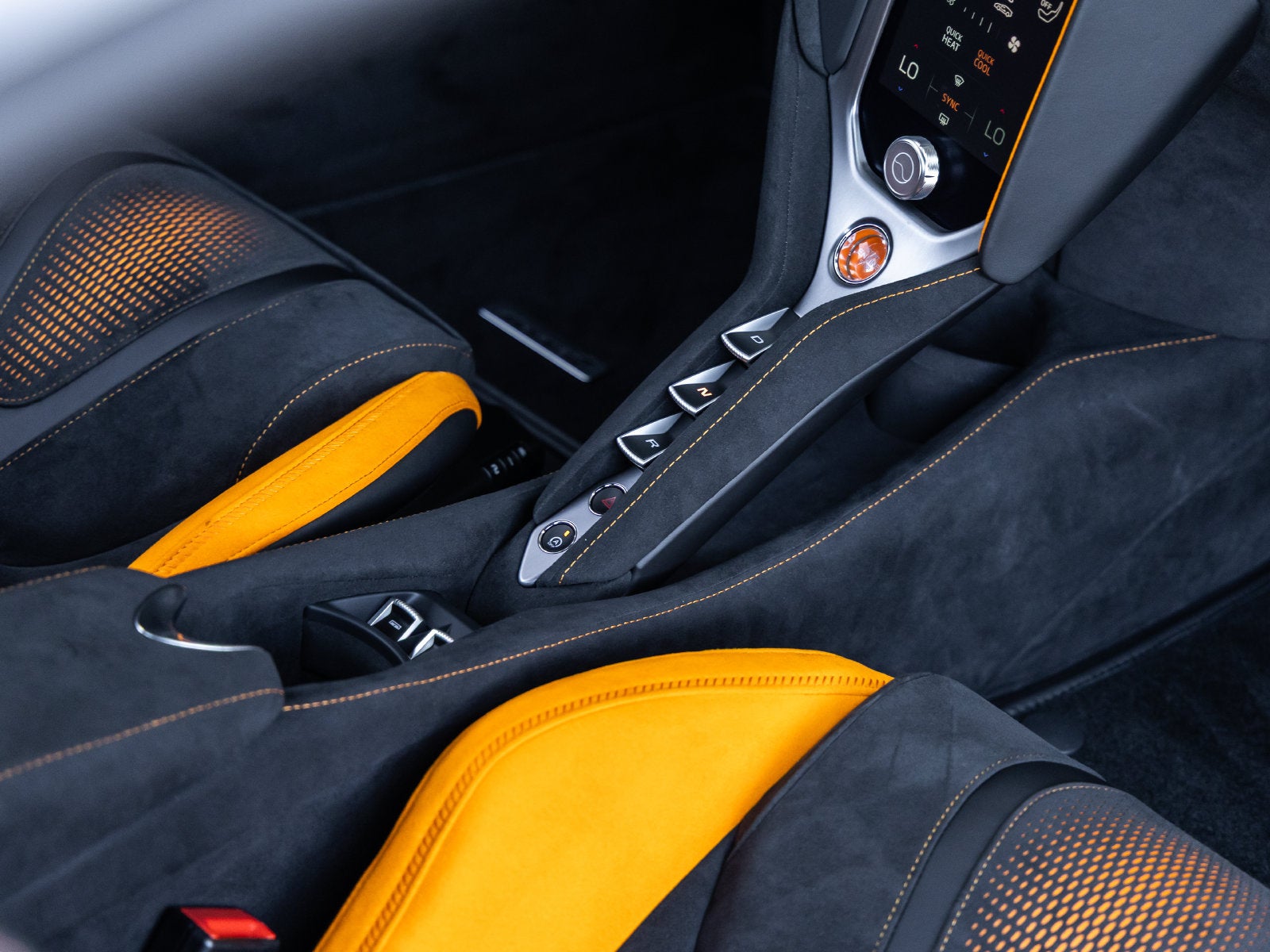 2027 McLaren 750S Base