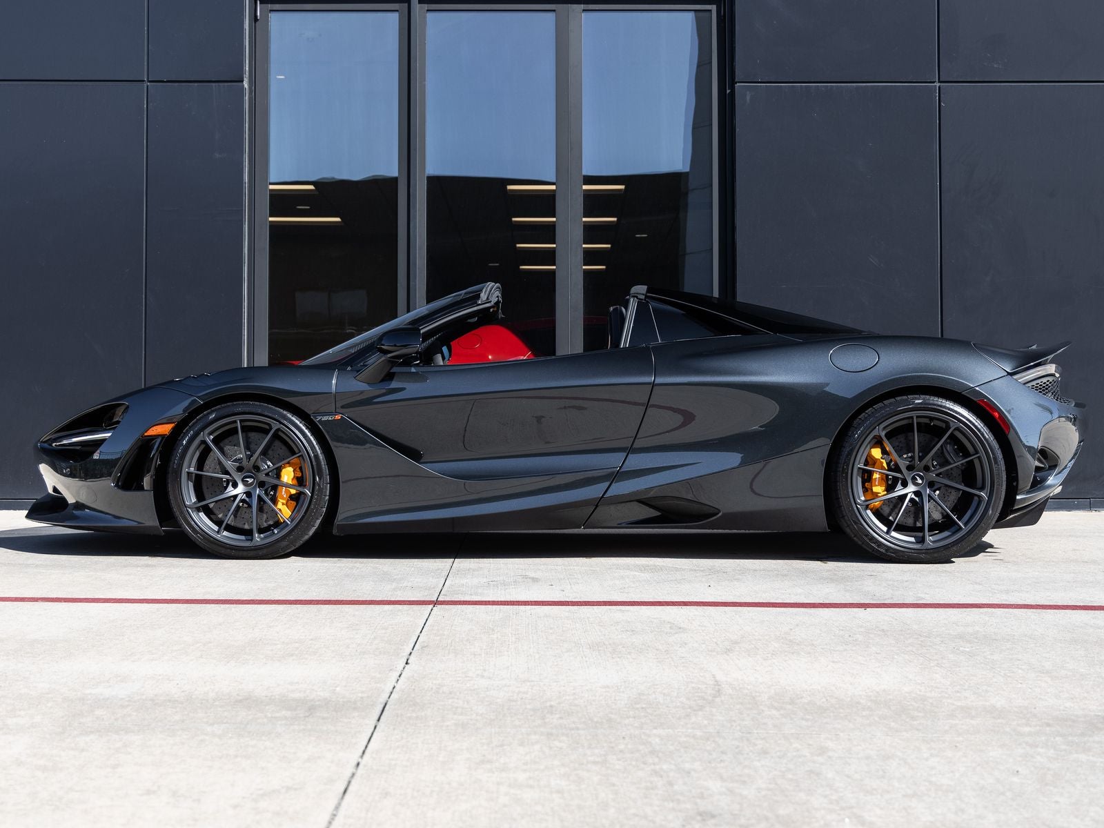 2024 McLaren 750S Base