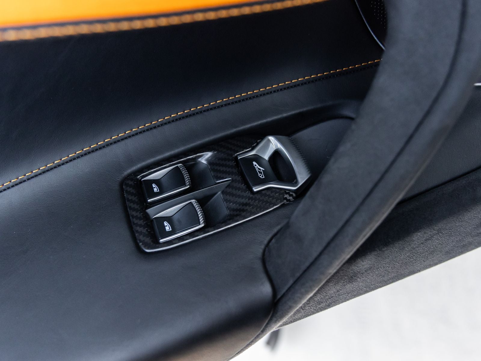 2024 McLaren 750S Base