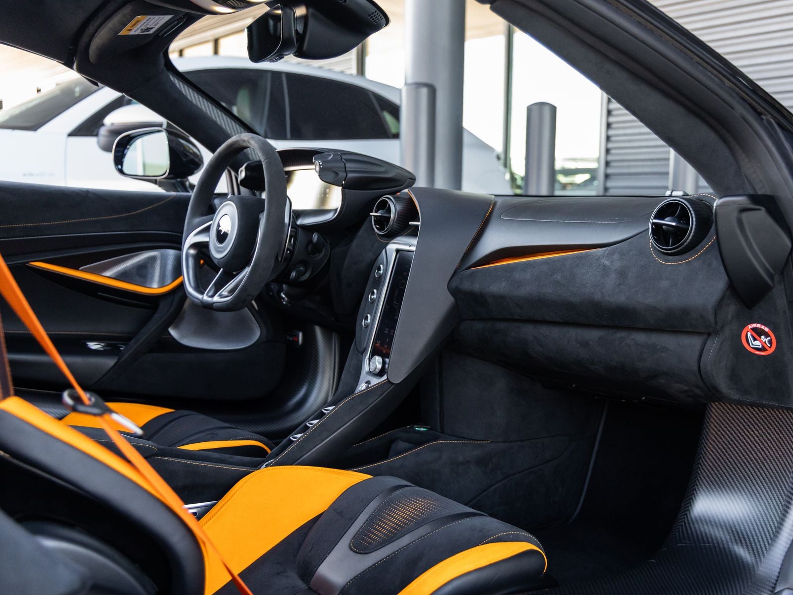2024 McLaren 750S Base