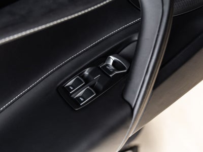 2026 McLaren 750S Base