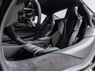 2026 McLaren 750S Base