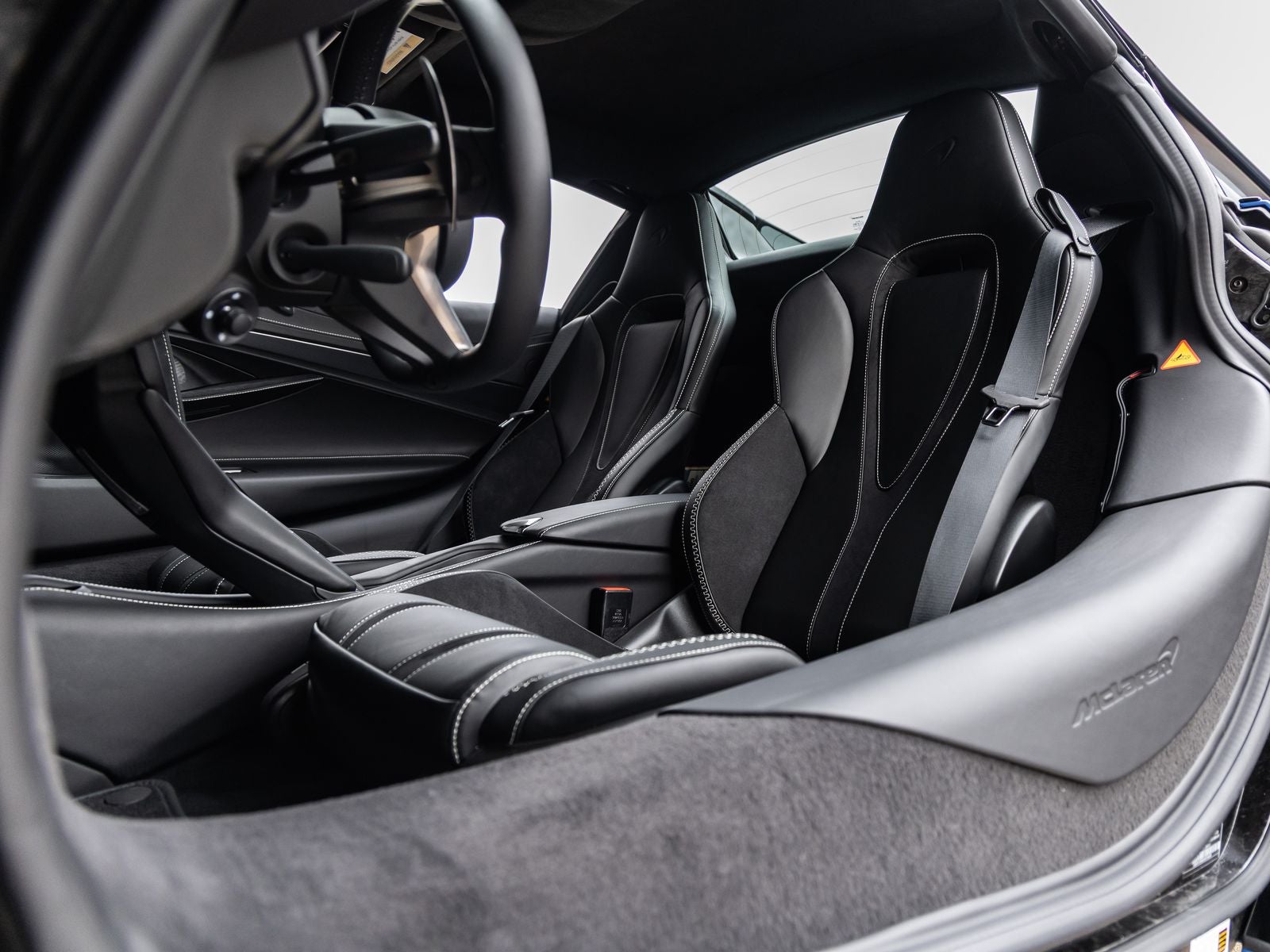 2026 McLaren 750S Base