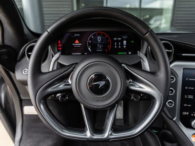 2026 McLaren 750S Base