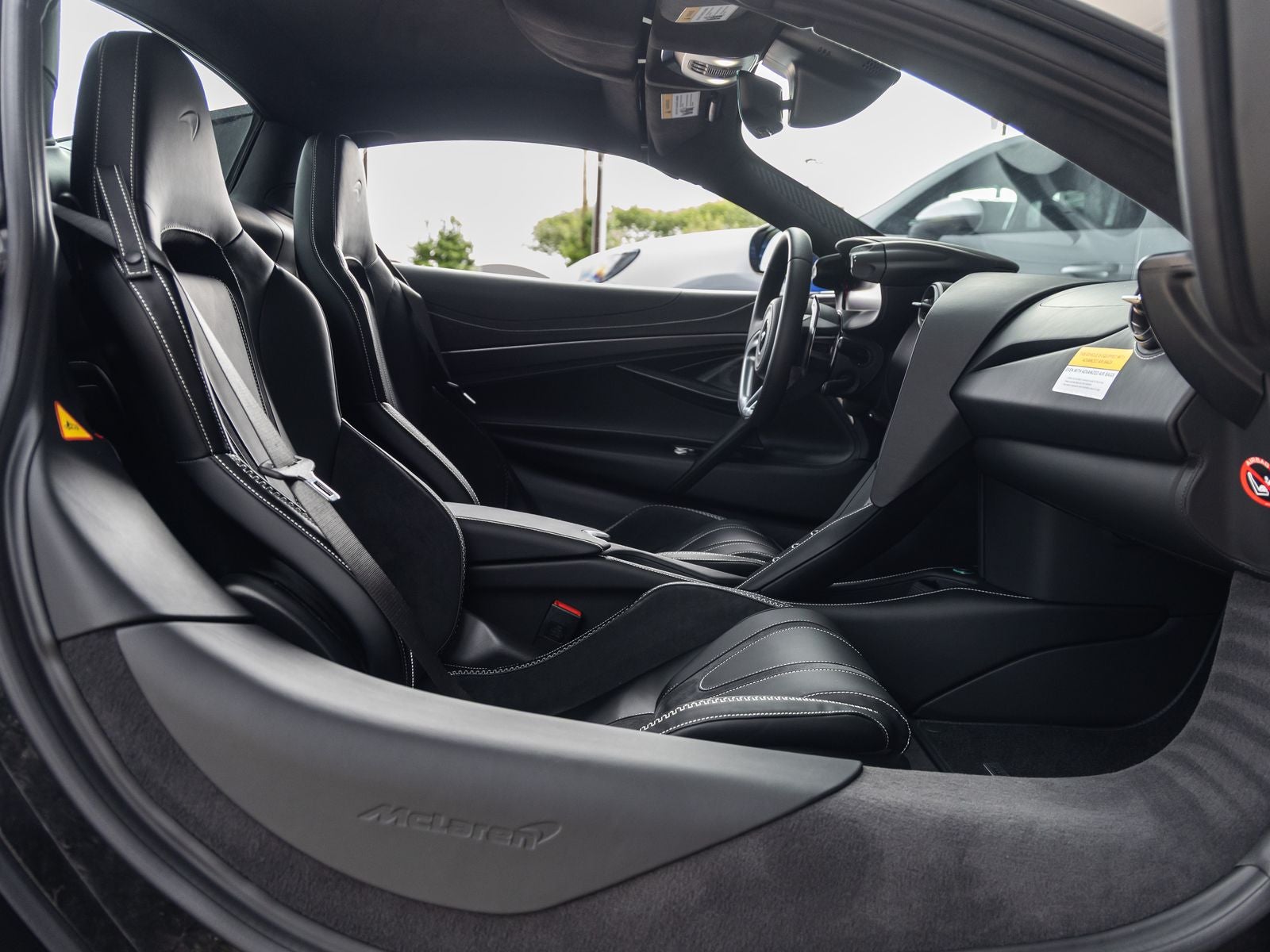 2026 McLaren 750S Base