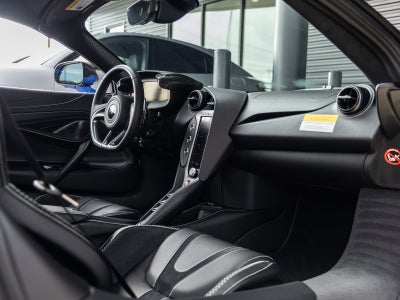 2026 McLaren 750S Base