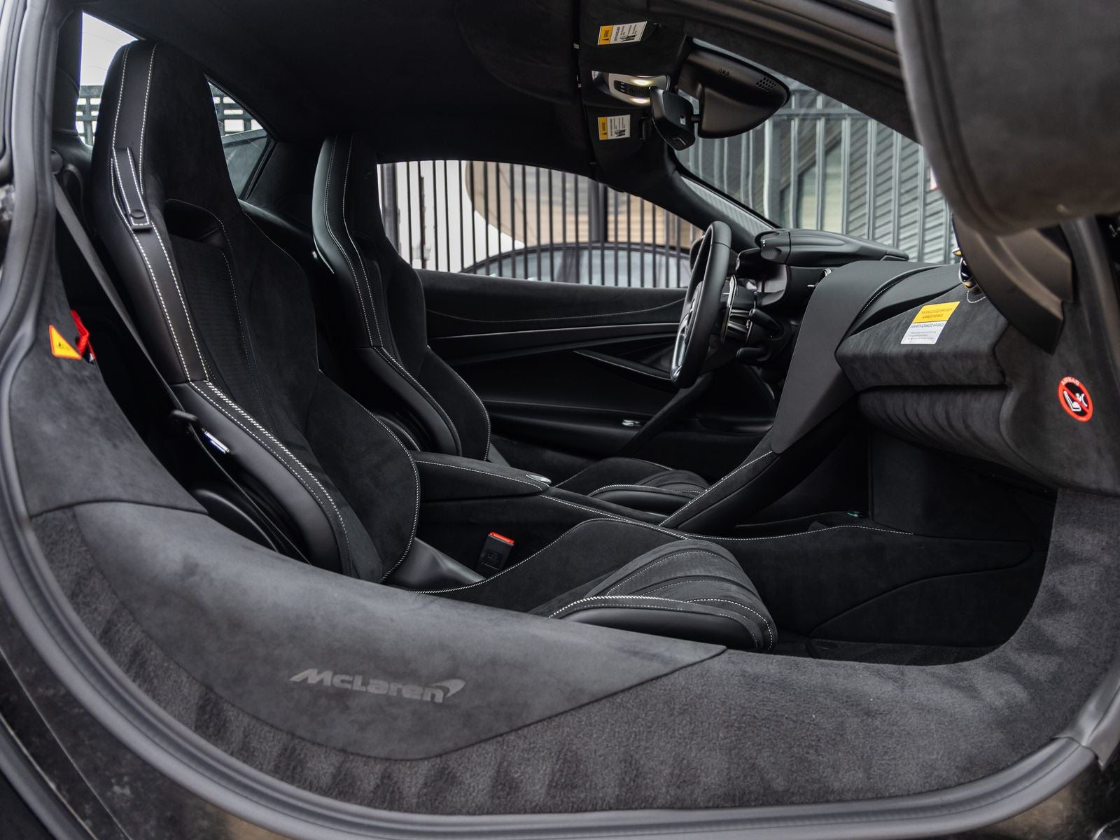 2027 McLaren 750S Base