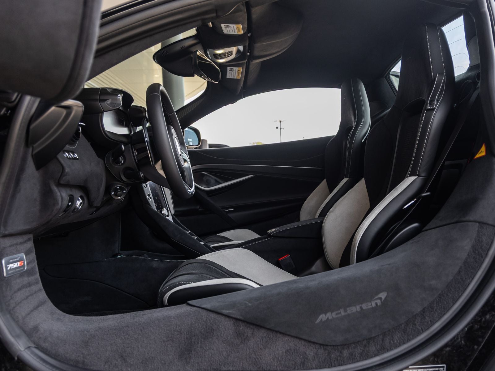 2027 McLaren 750S Base
