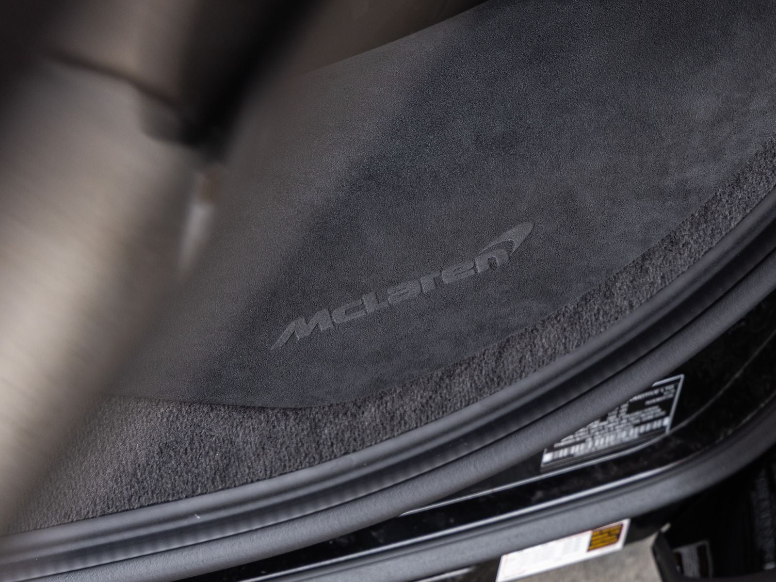 2027 McLaren 750S Base