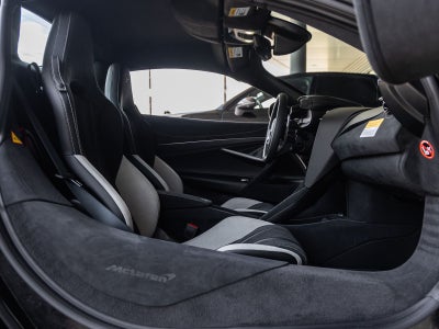 2027 McLaren 750S Base