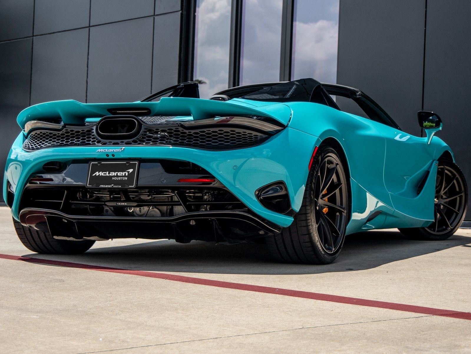 2024 McLaren 750S Base