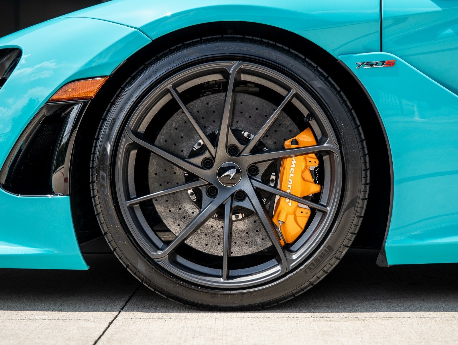 2024 McLaren 750S Base