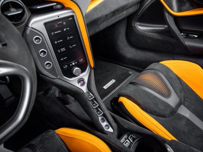 2024 McLaren 750S Base