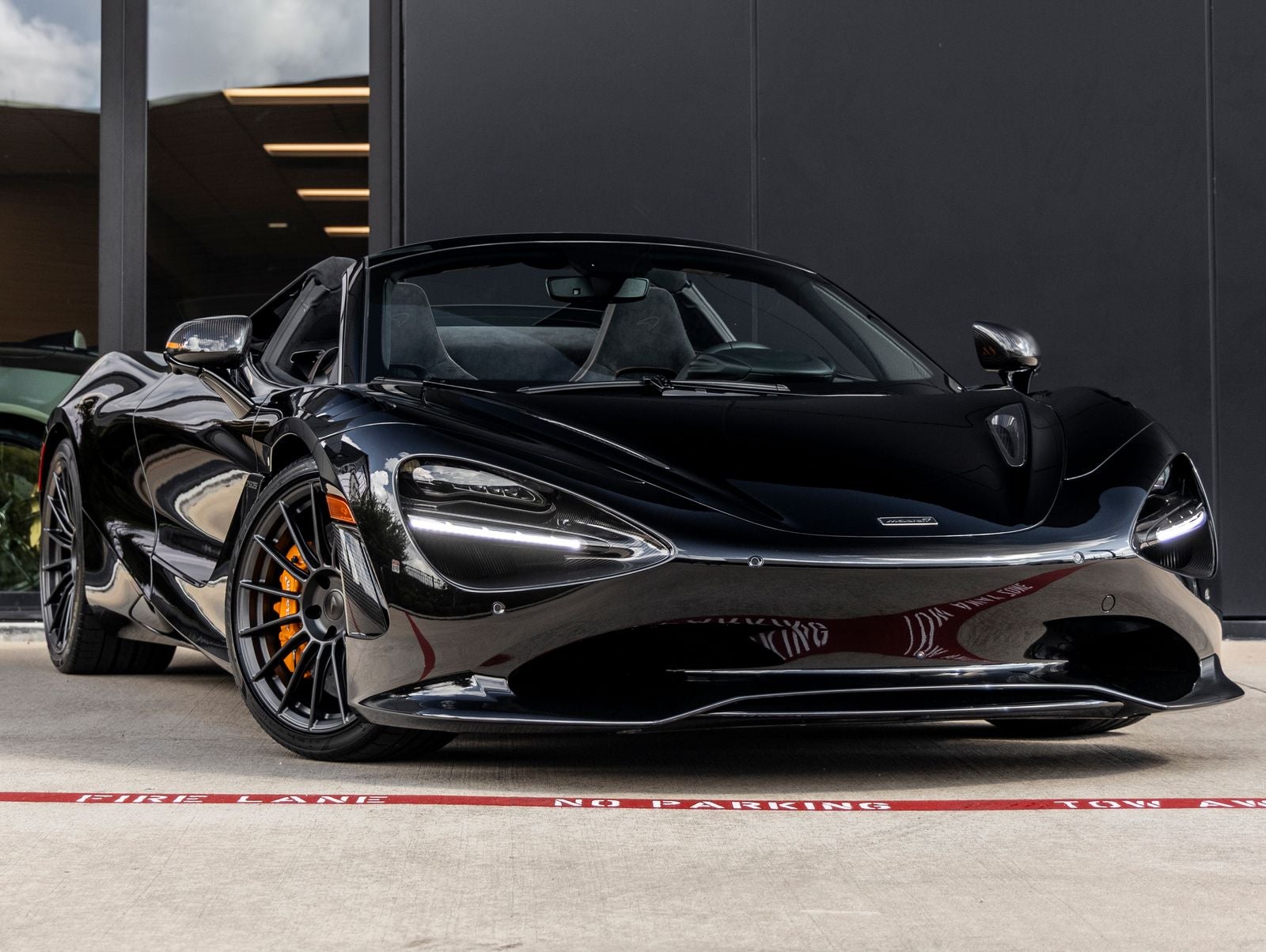 2027 McLaren 750S Base
