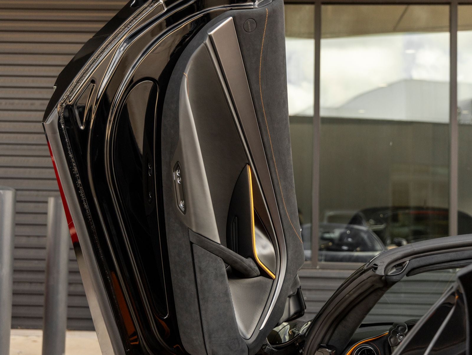2027 McLaren 750S Base