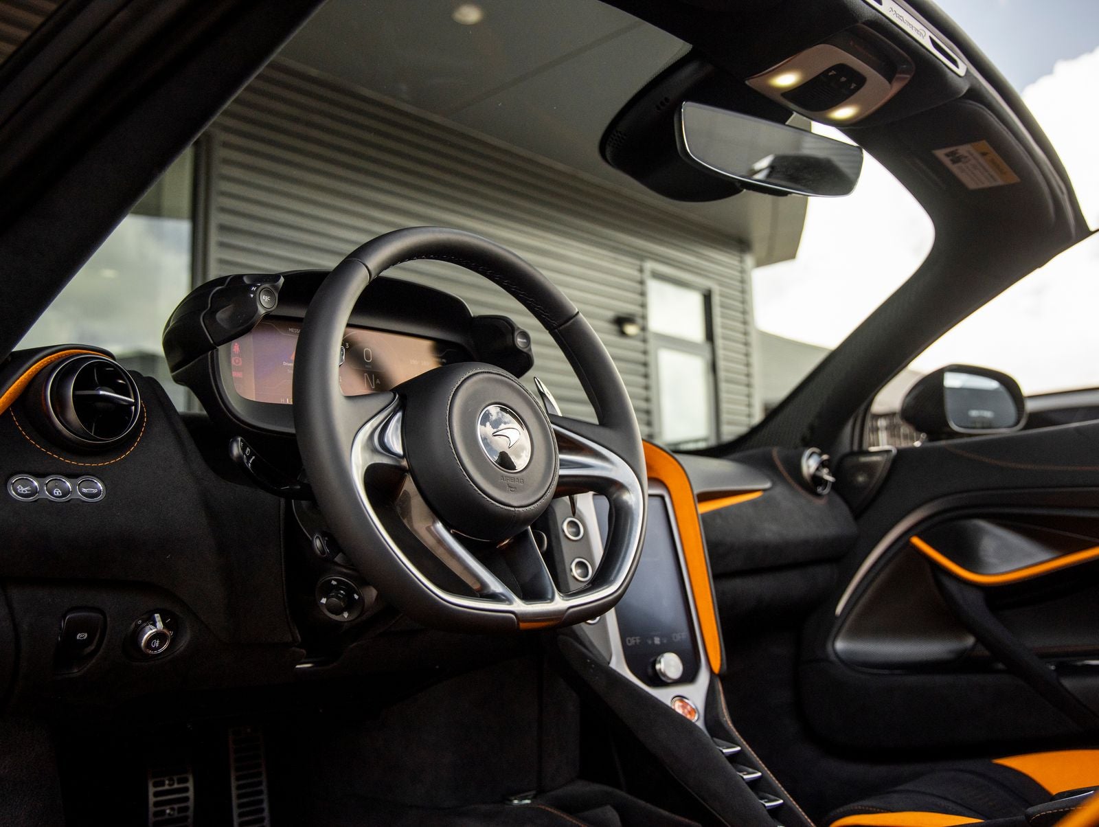 2027 McLaren 750S Base