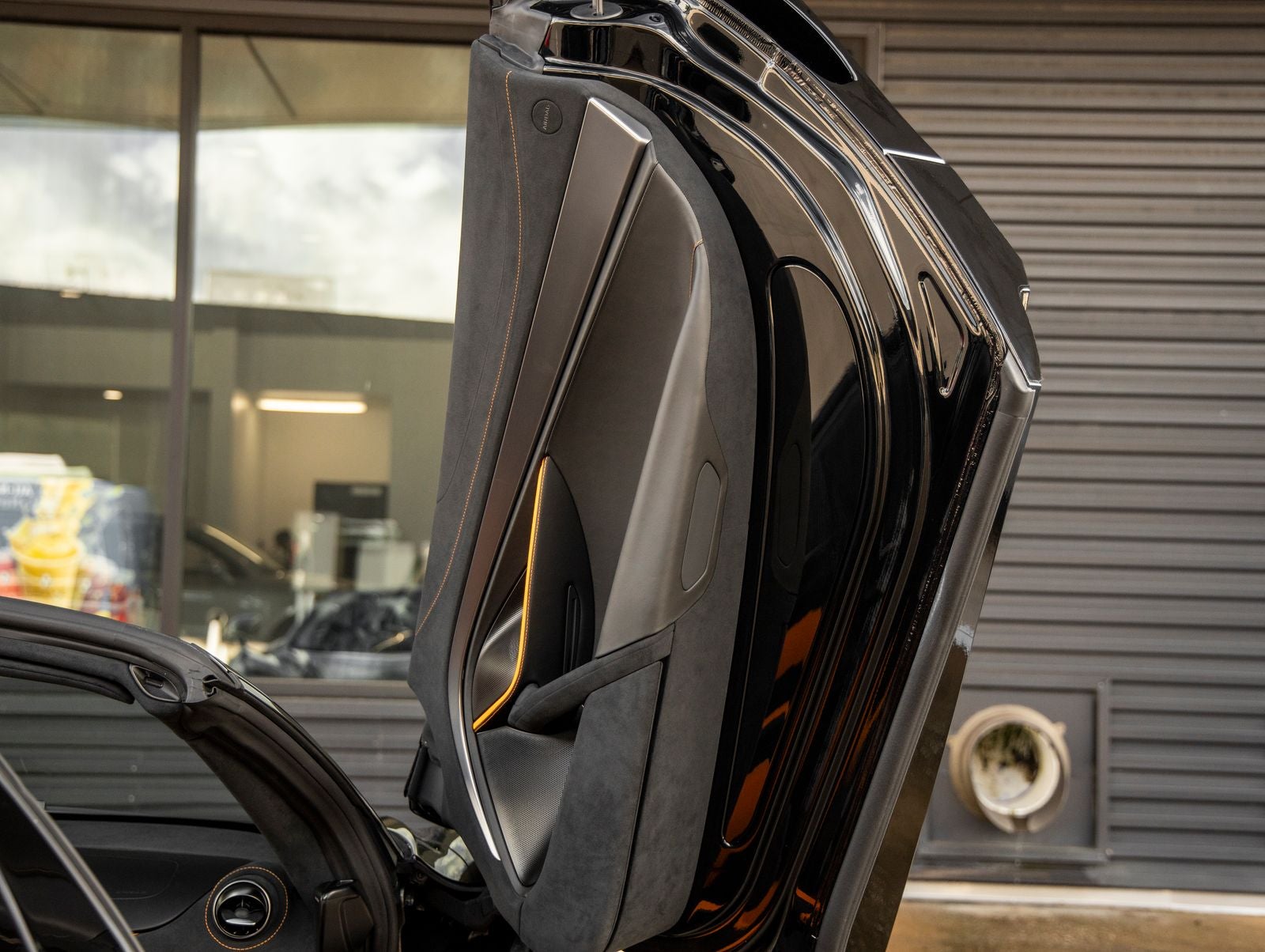 2027 McLaren 750S Base