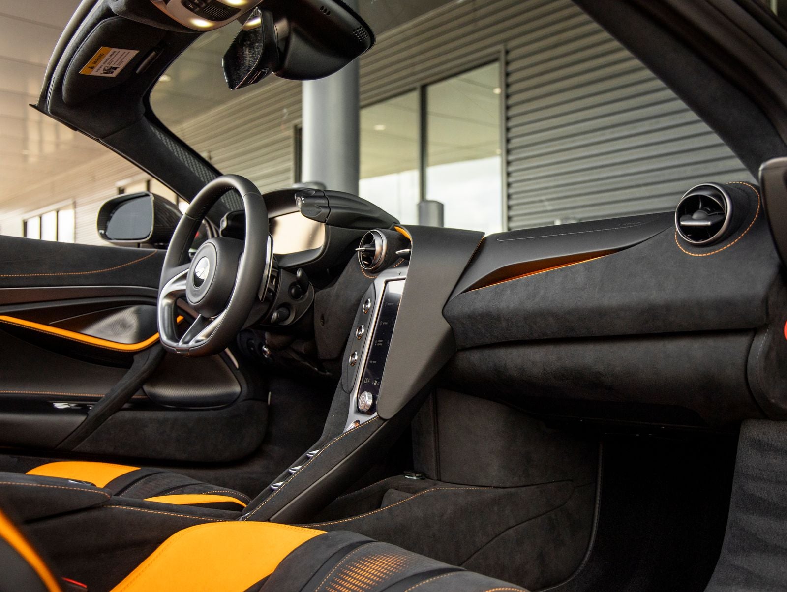 2027 McLaren 750S Base