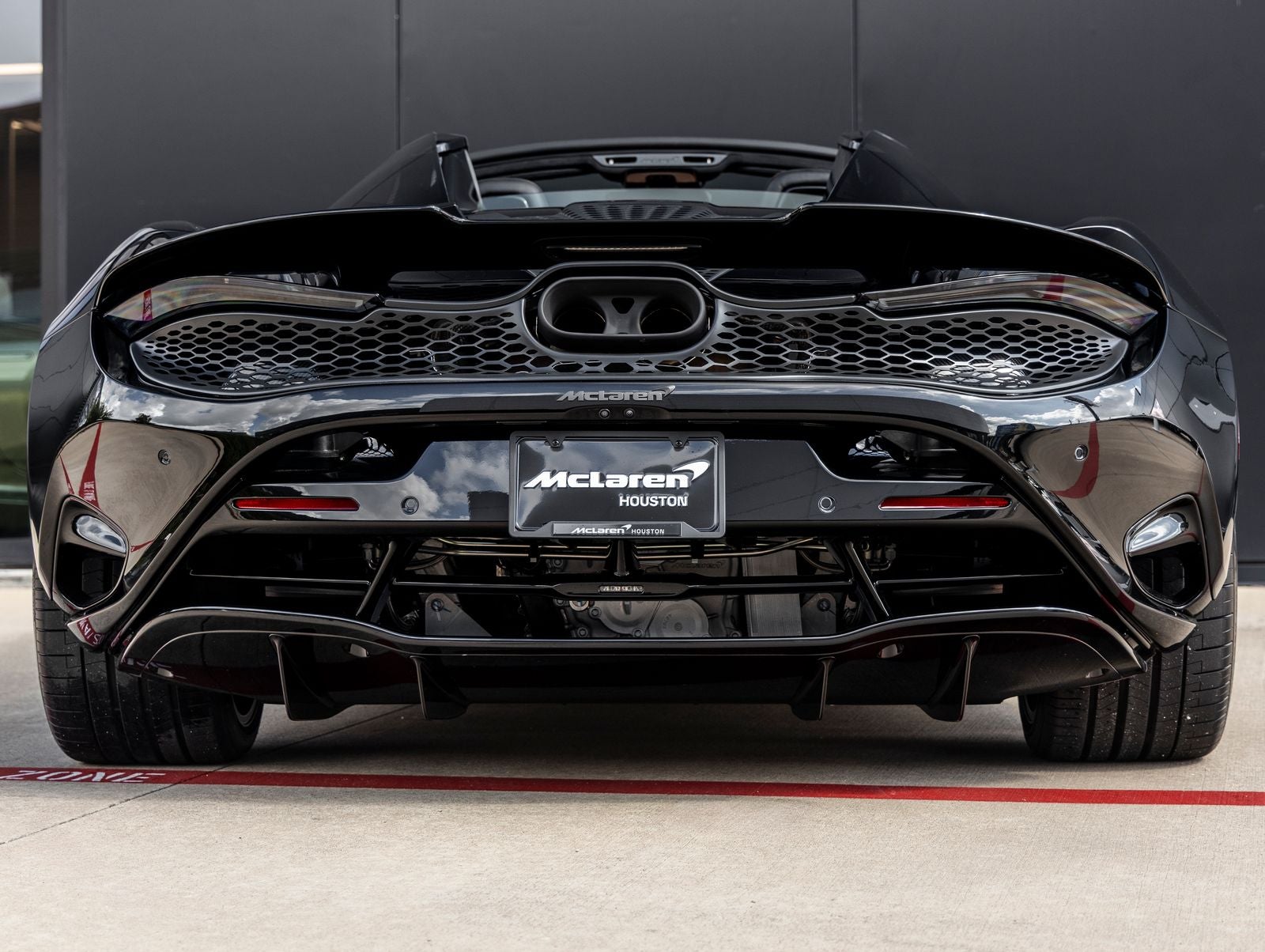 2027 McLaren 750S Base