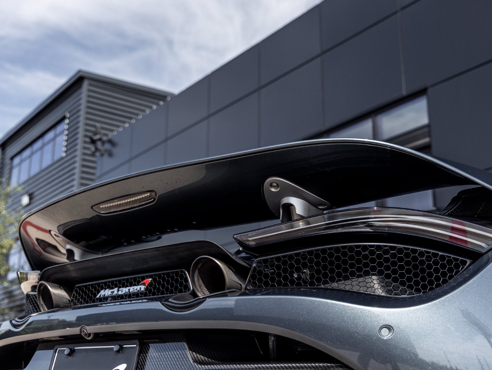 2018 McLaren 720S Base
