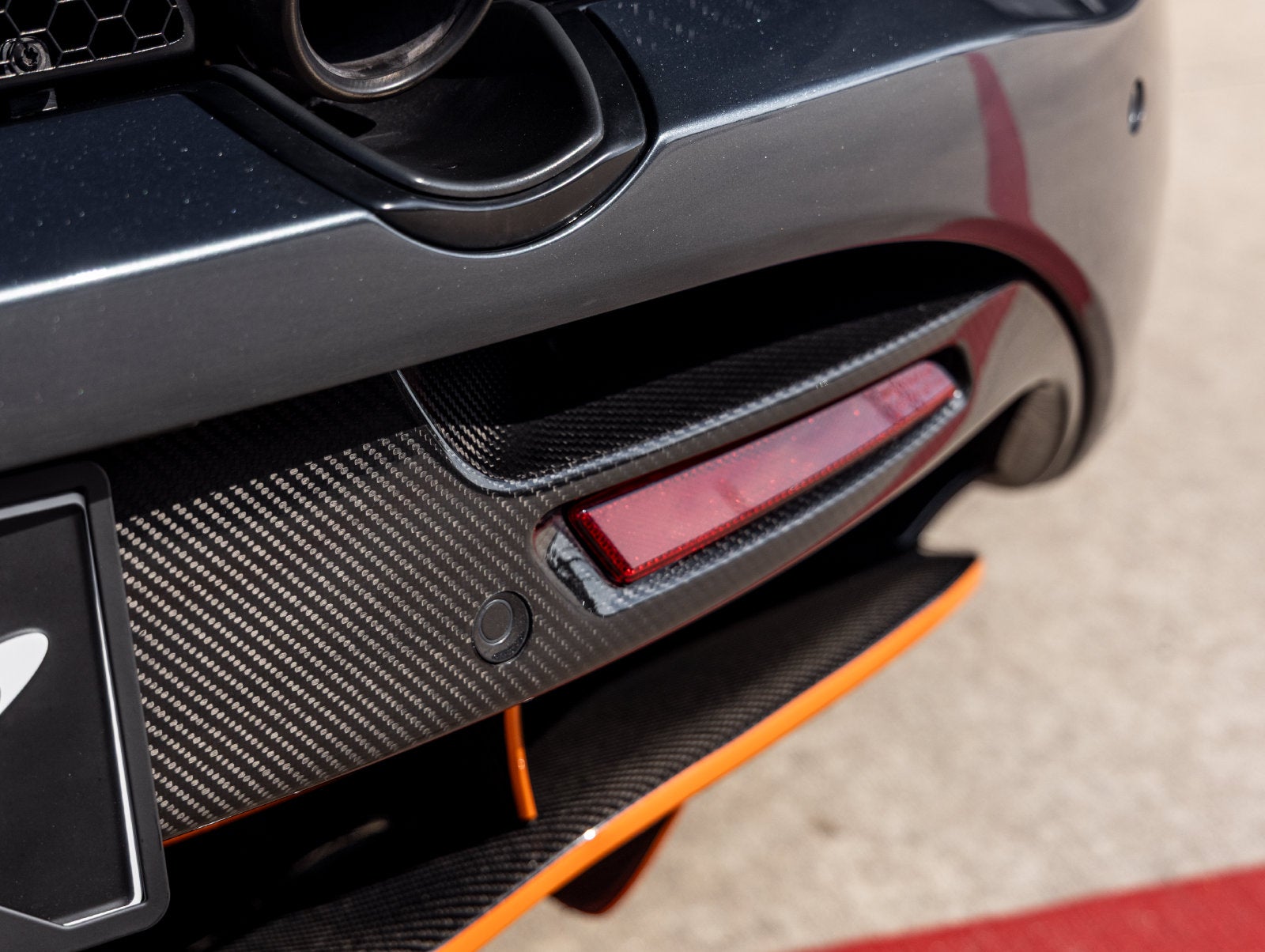 2018 McLaren 720S Base