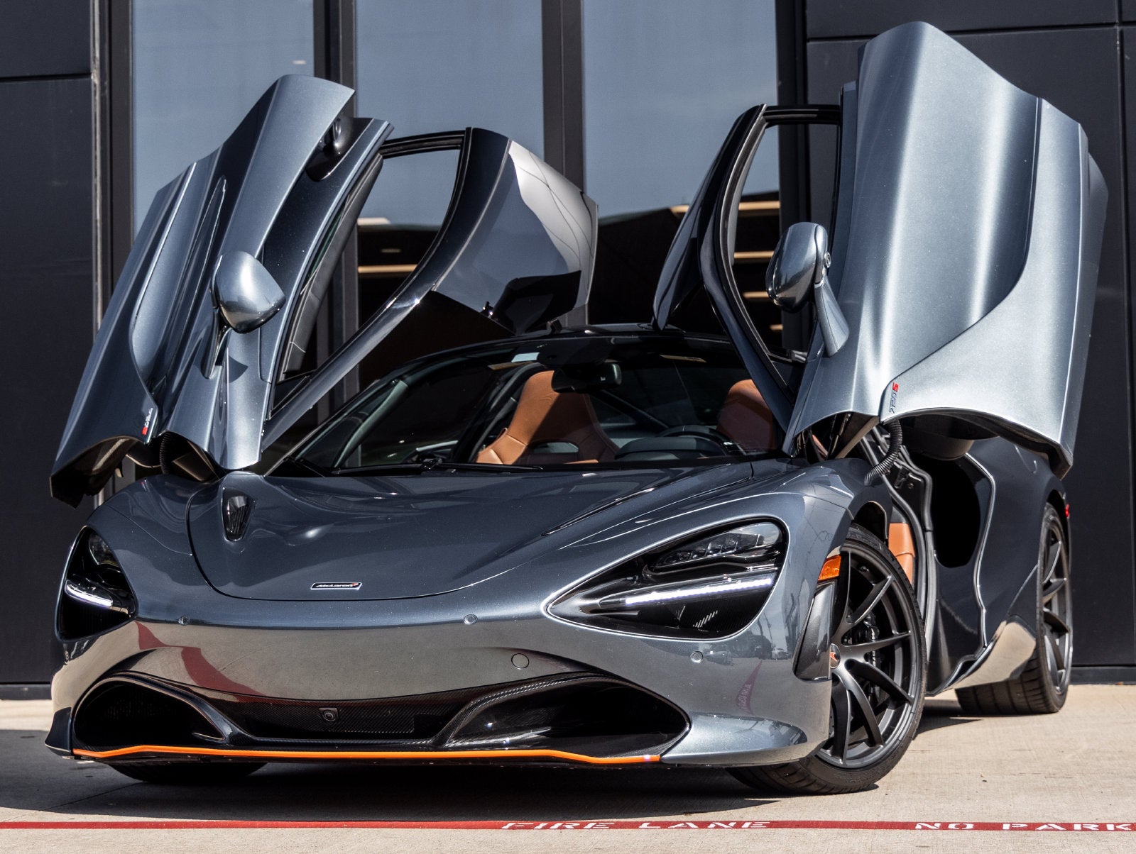 2018 McLaren 720S Base