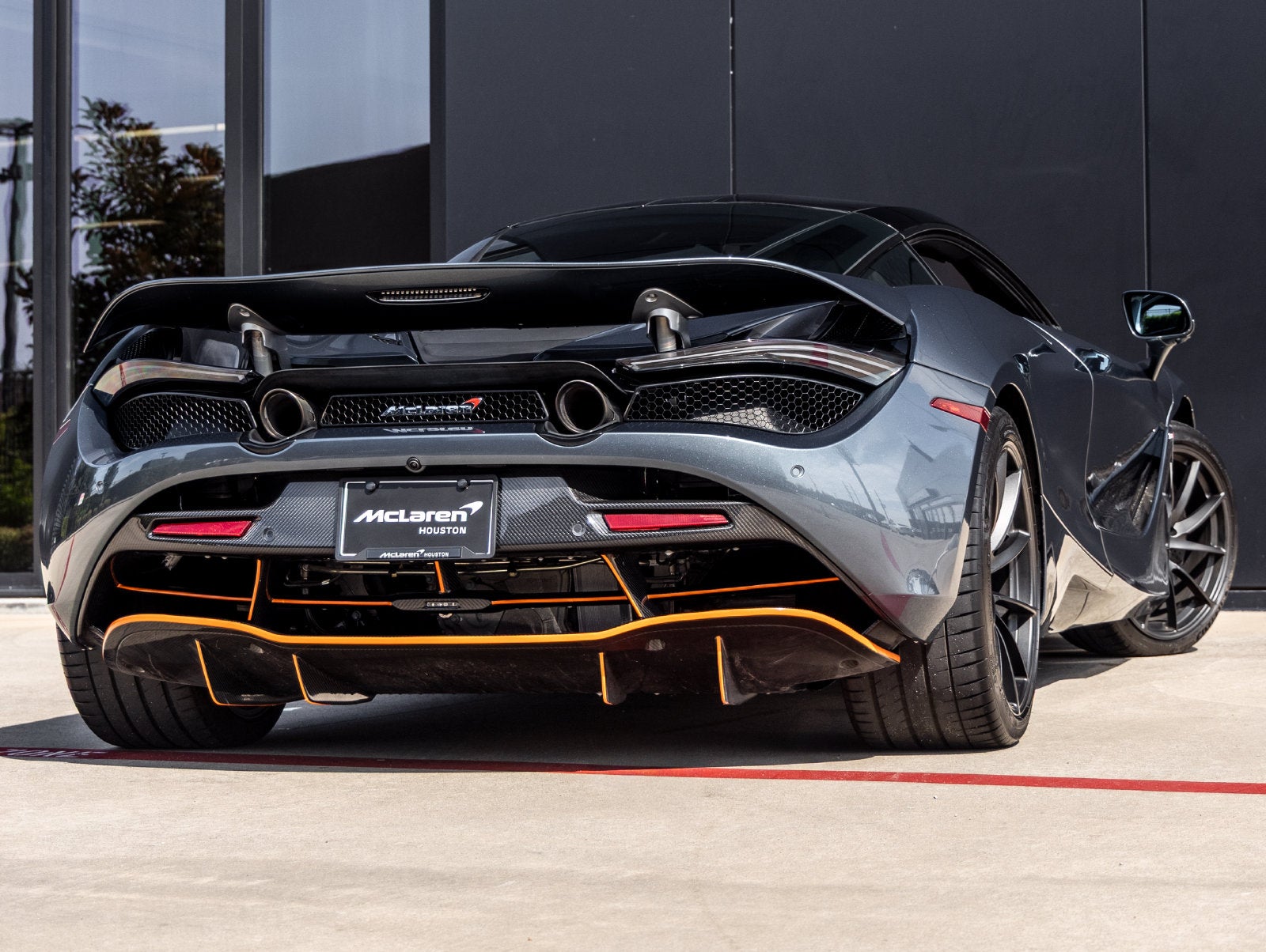 2018 McLaren 720S Base