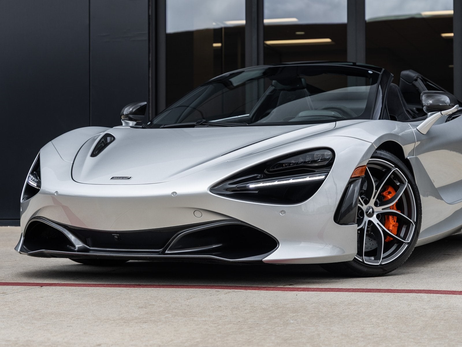 2020 McLaren 720S Base