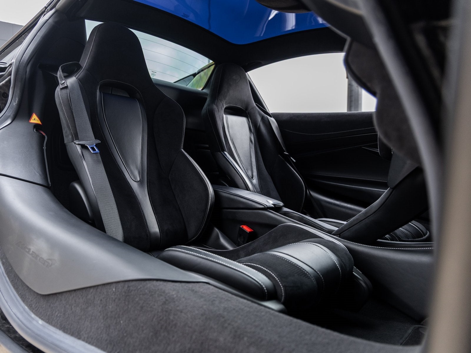 2020 McLaren 720S Base