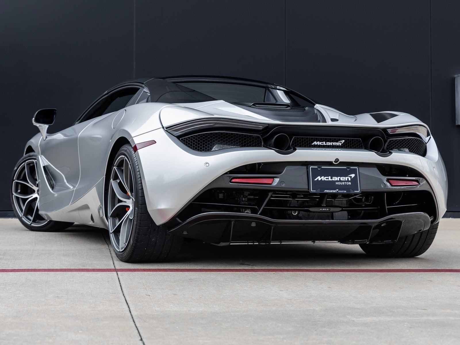 2020 McLaren 720S Base