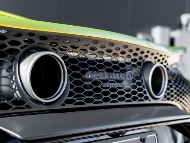 2025 McLaren Artura Base