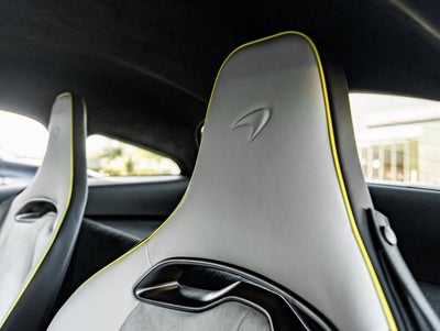 2025 McLaren Artura Base